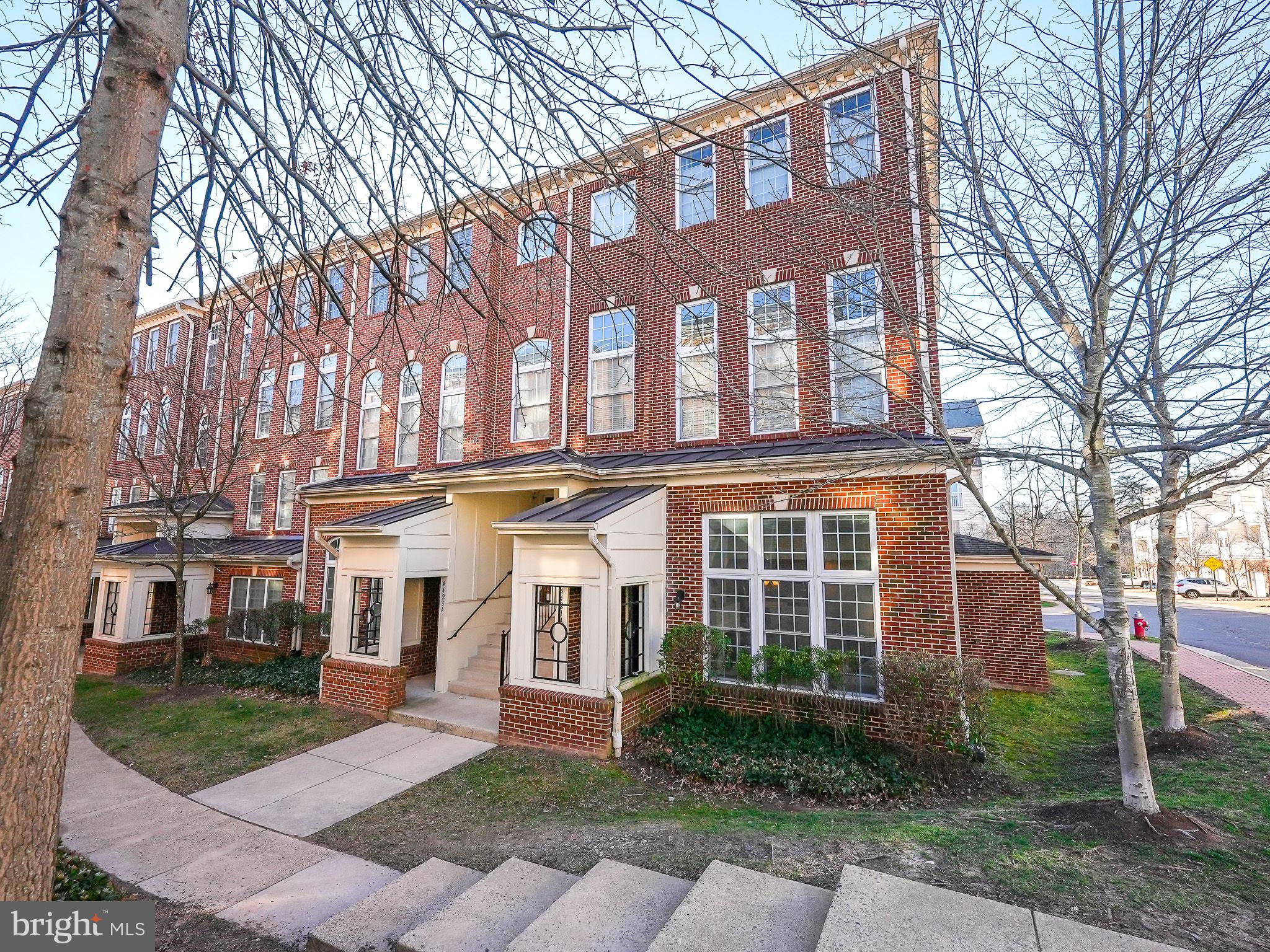 EAST MARKET AT FAIR LAKE - Residential
