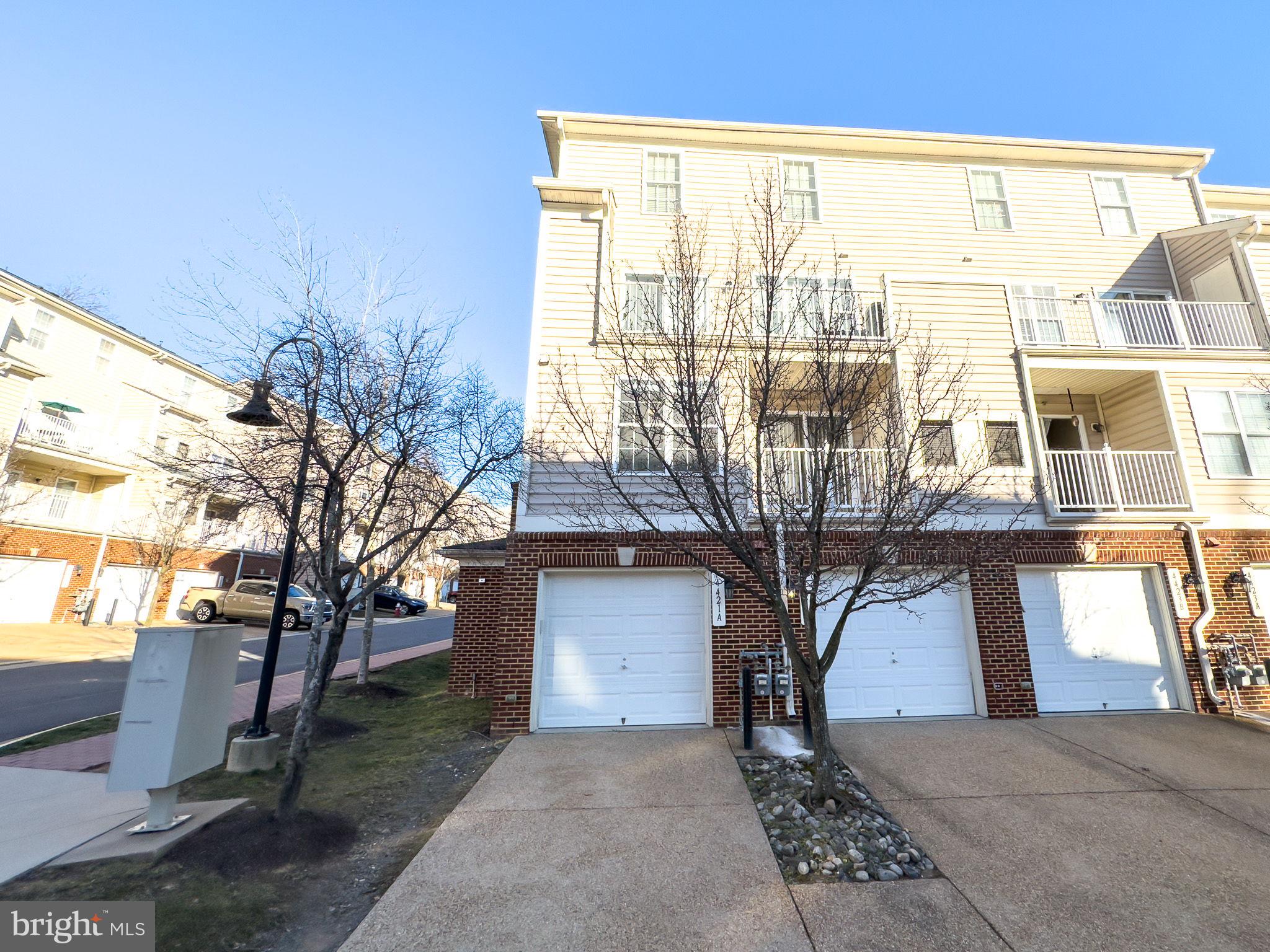 EAST MARKET AT FAIR LAKE - Residential