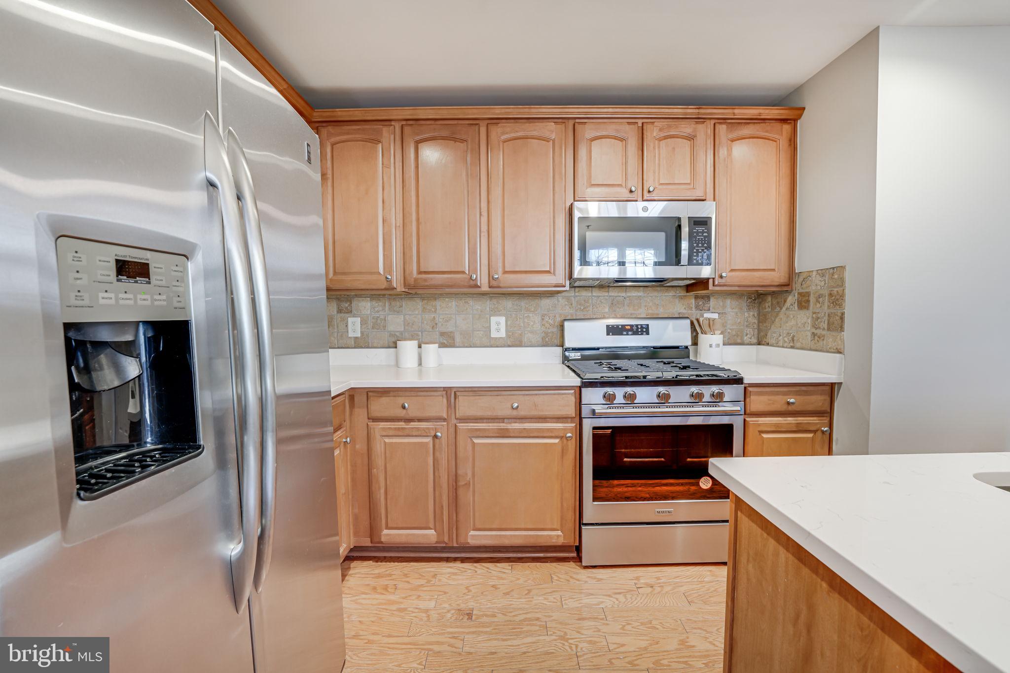 EAST MARKET AT FAIR LAKE - Residential