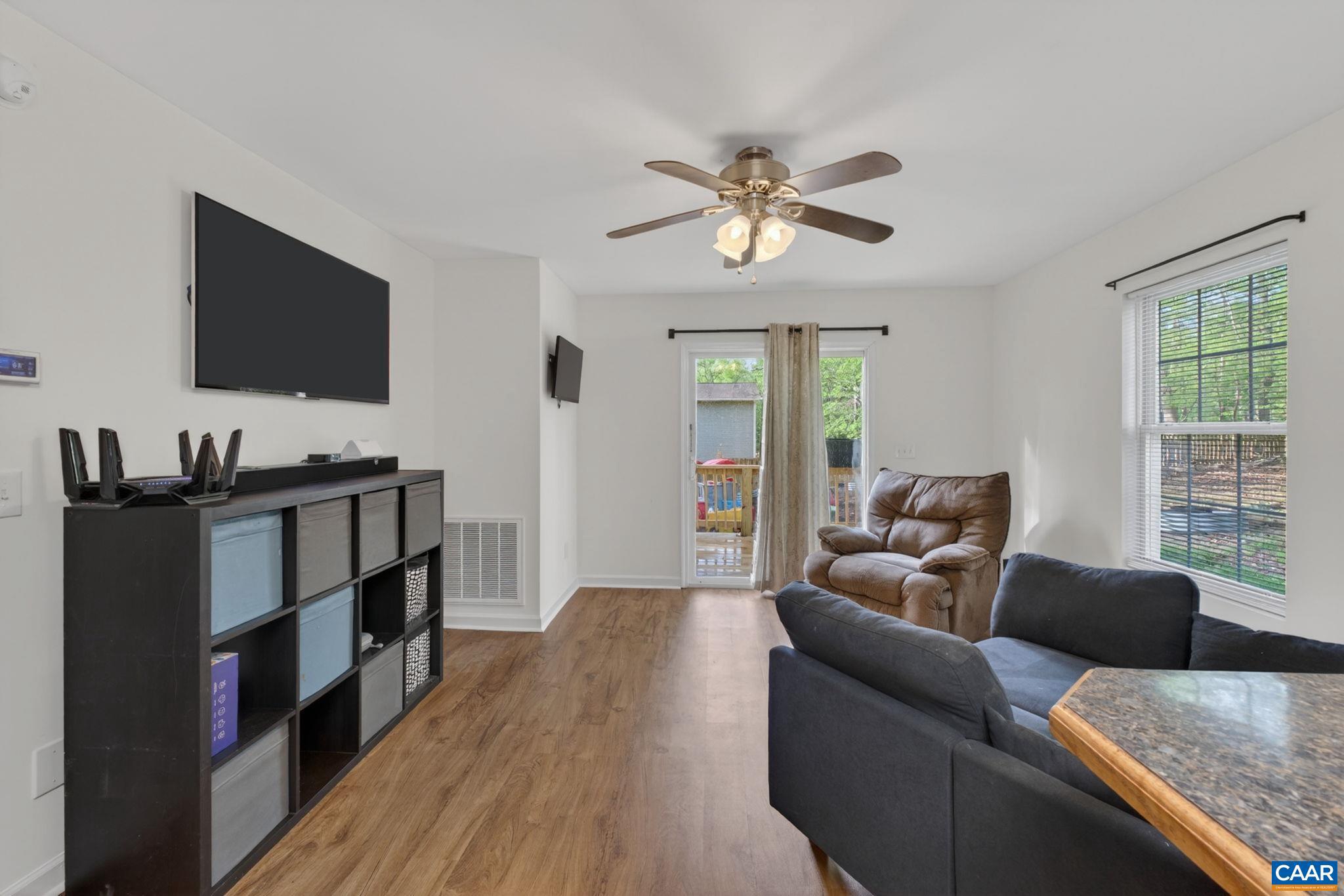 LAKE MONTICELLO - Residential