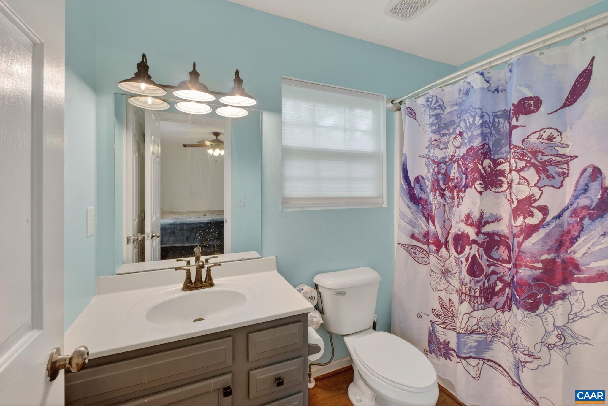 LAKE MONTICELLO - Residential