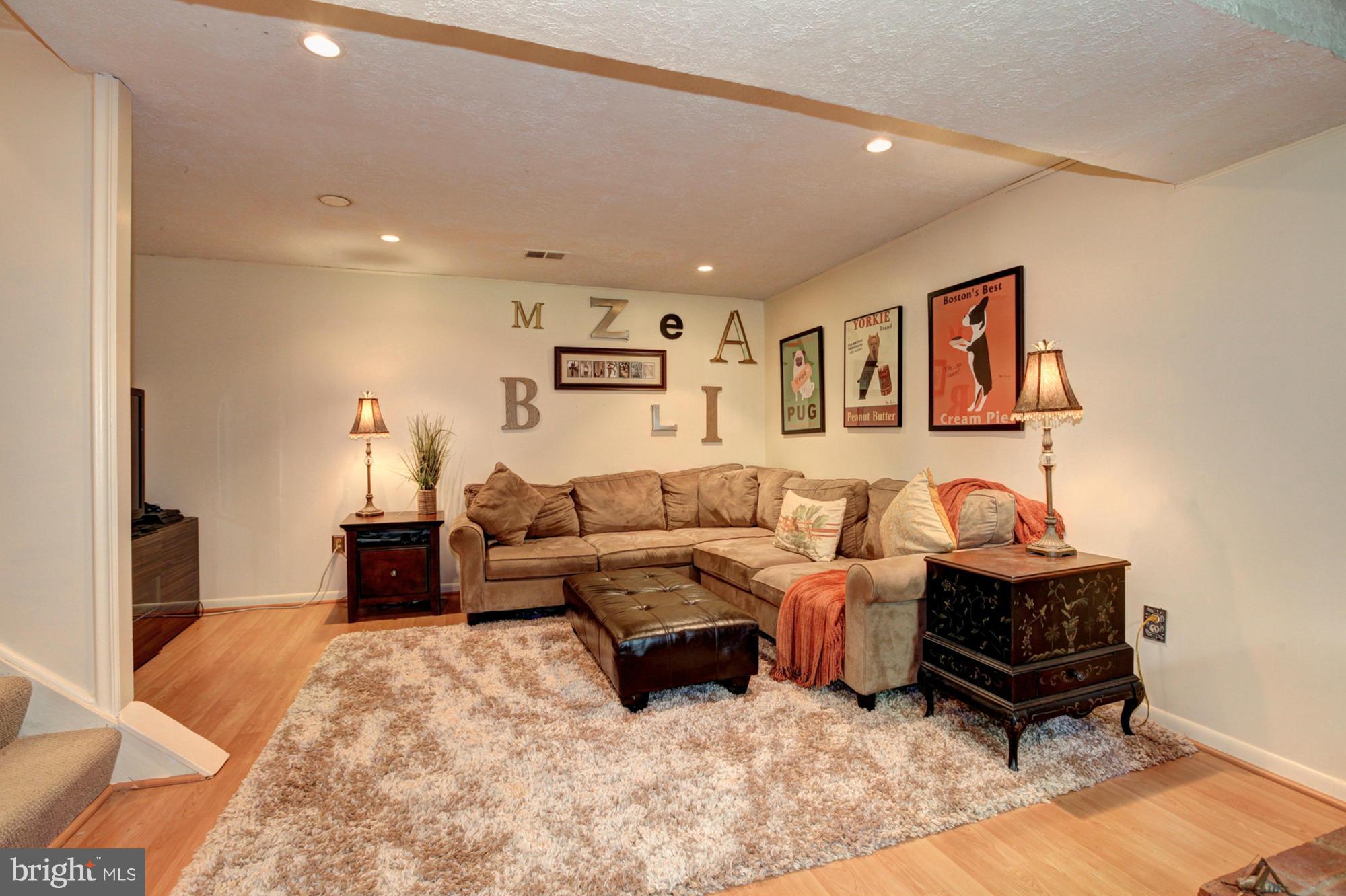 CINNAMON CREEK - Residential