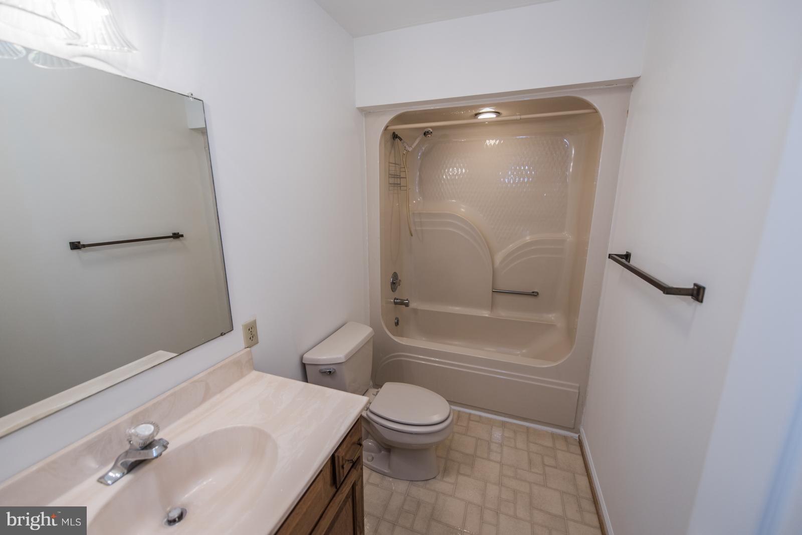 GLENDALE ESTATES - Residential