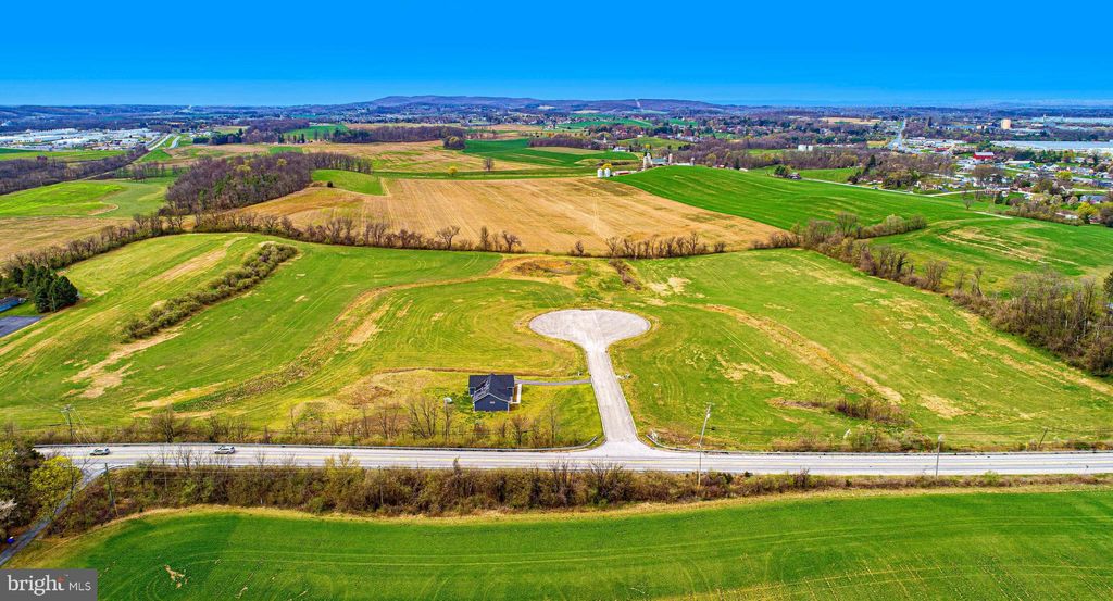 Photo of 4070 Rolling Meadow Court, YORK, PA 17408 (MLS # PAYK2079674)