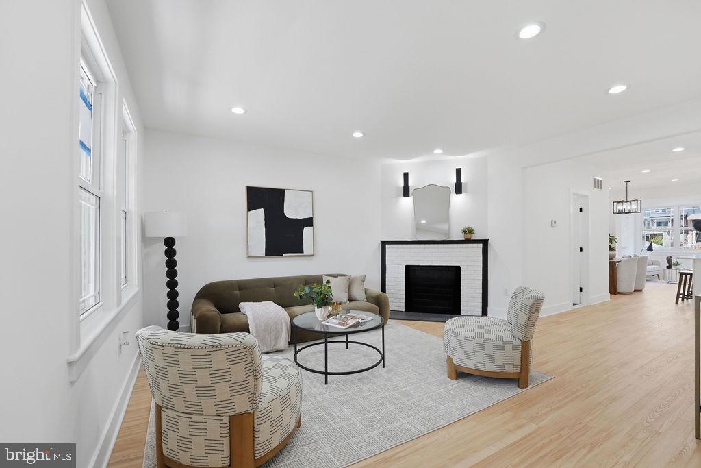 129 HAMILTON STREET NW