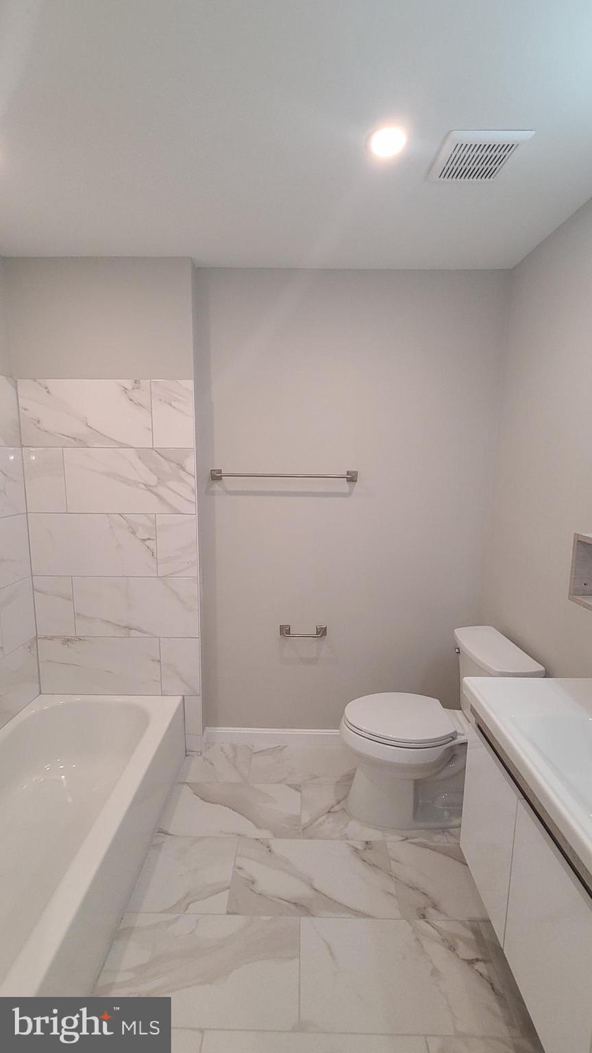 VILLAGES AT SAYBROOKE - Residential Lease