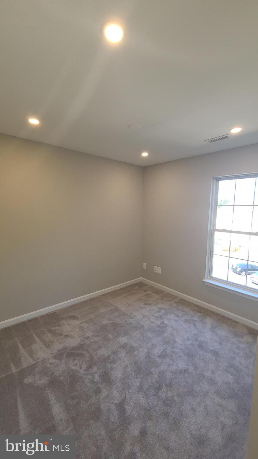 VILLAGES AT SAYBROOKE - Residential Lease