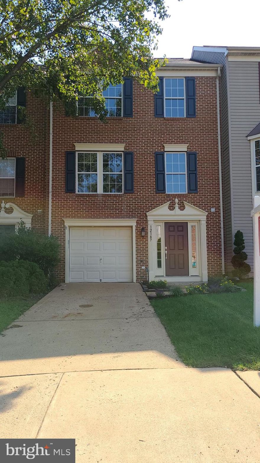 Beautiful and completely renovated from top to bottom! 3 bedroom 2.5 bath home; over 2100 sq feet, new hardwood floors, new fresh paint, new kitchen cabinets with granite tops, new appliances, new bathrooms, new carpet and recess lights, and much more. Its a must see home!!!