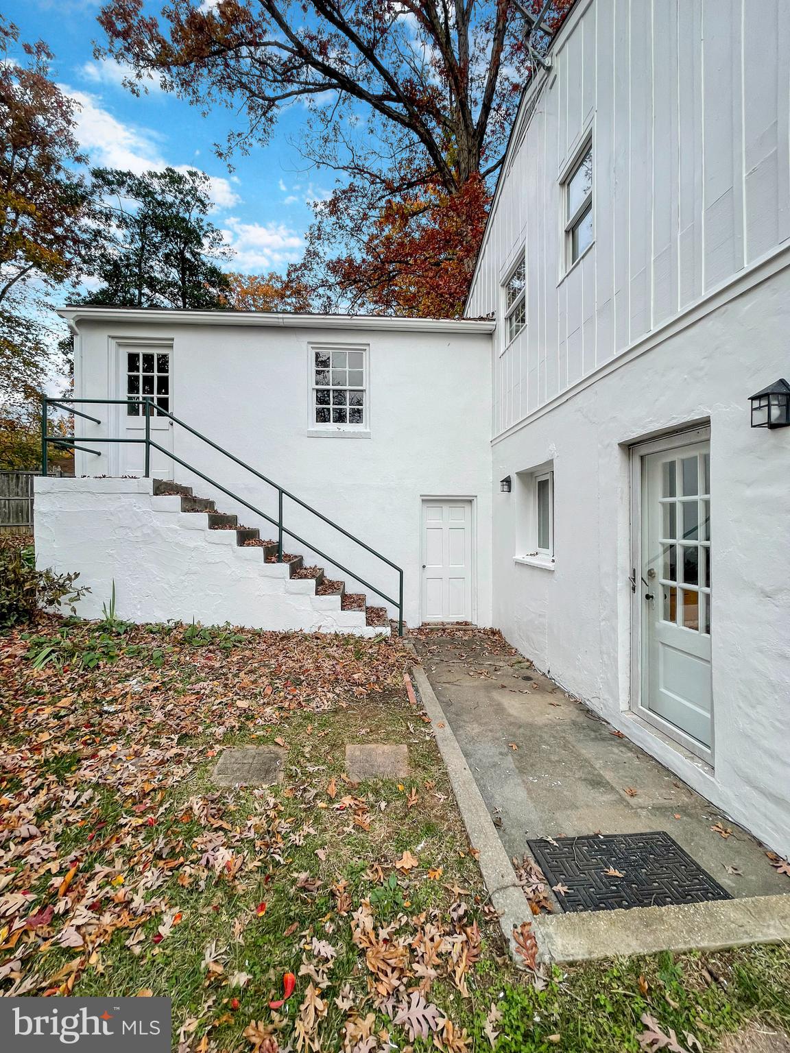 BELMONT BAY - Residential Lease