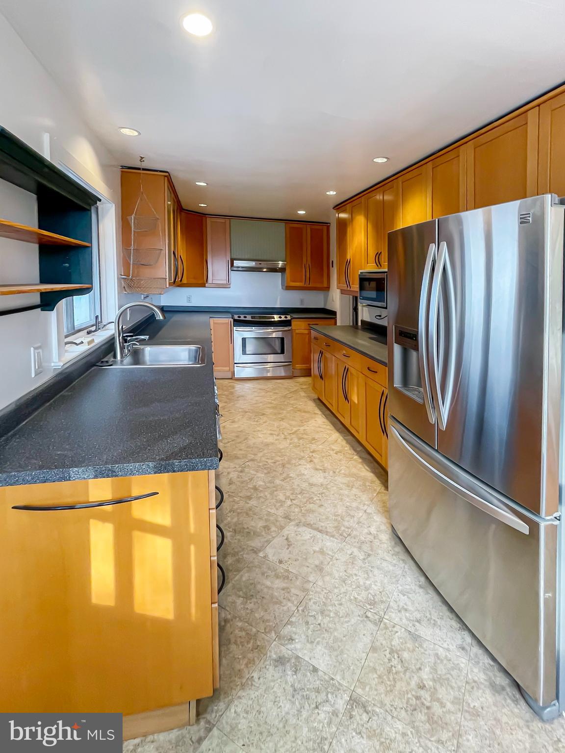 BELMONT BAY - Residential Lease