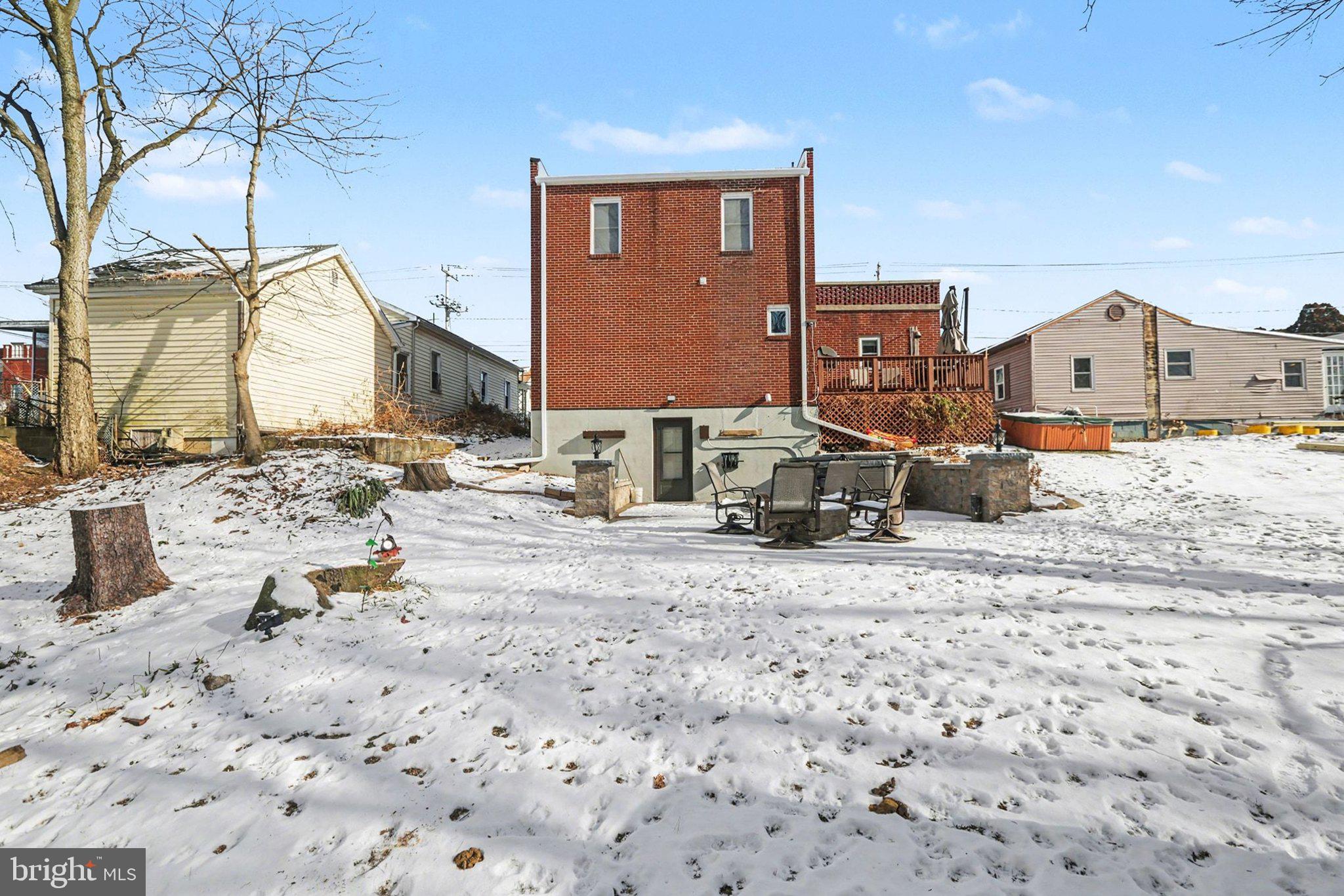 EAST PENNSBORO - Residential