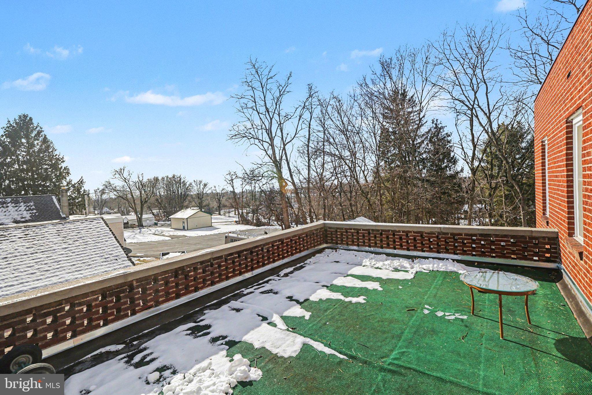 EAST PENNSBORO - Residential