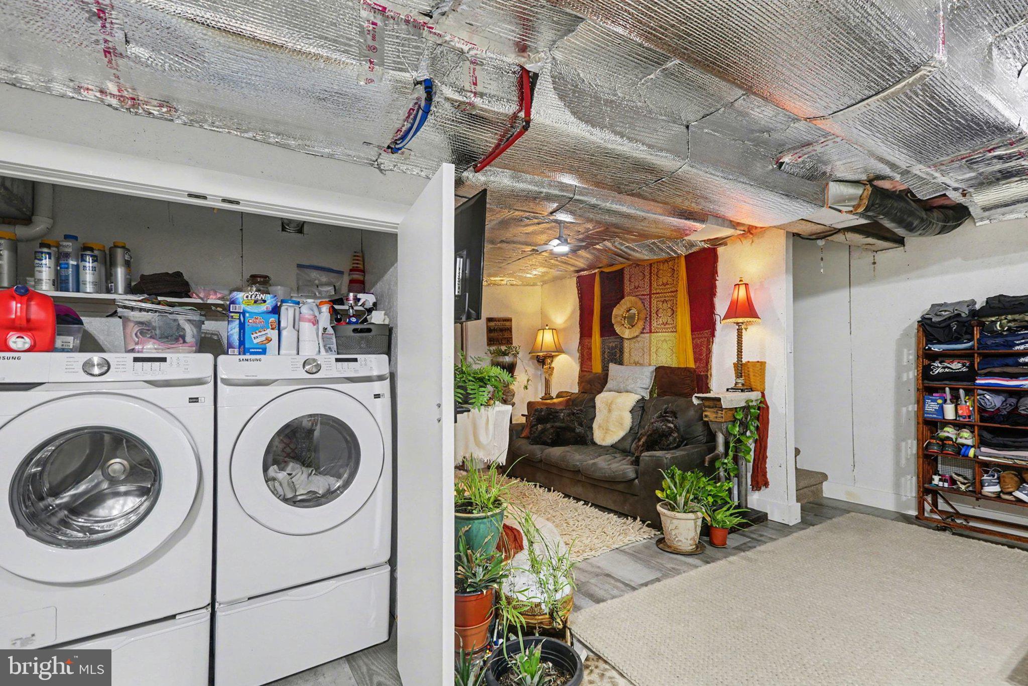 EAST PENNSBORO - Residential