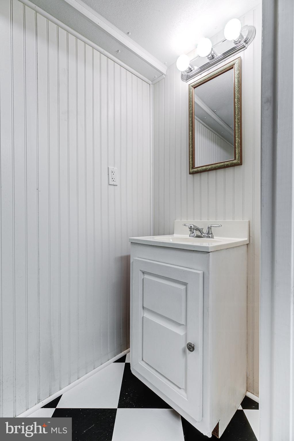 MAYFIELD - Residential