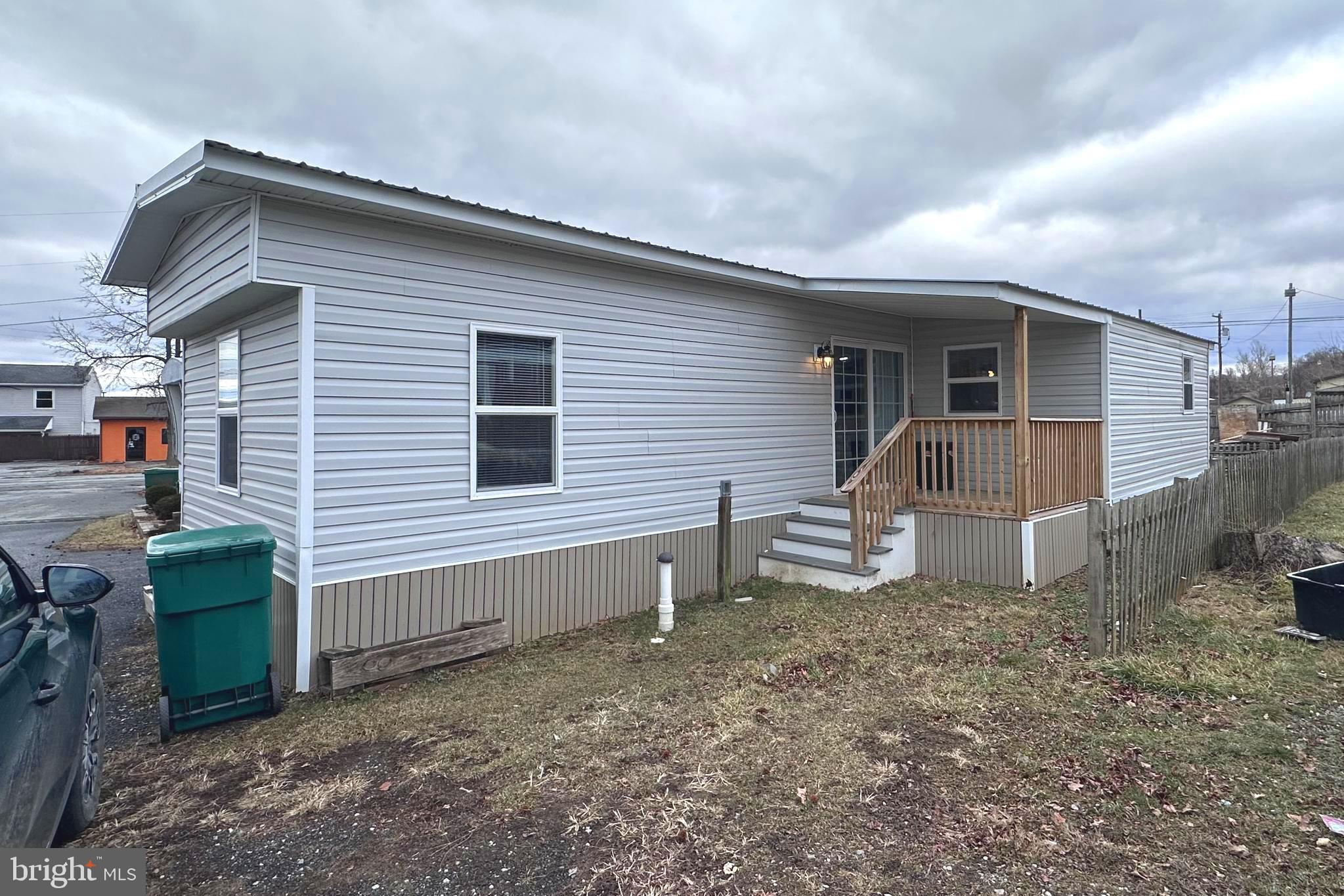 SUNSHINE MOBILE HOME PK - Residential