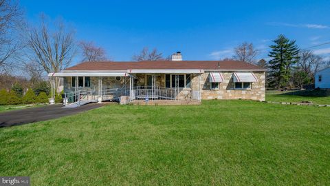 Homes For Sale - 8 Village Drive<br/> FEASTERVILLE TREVOSE, PA 19053