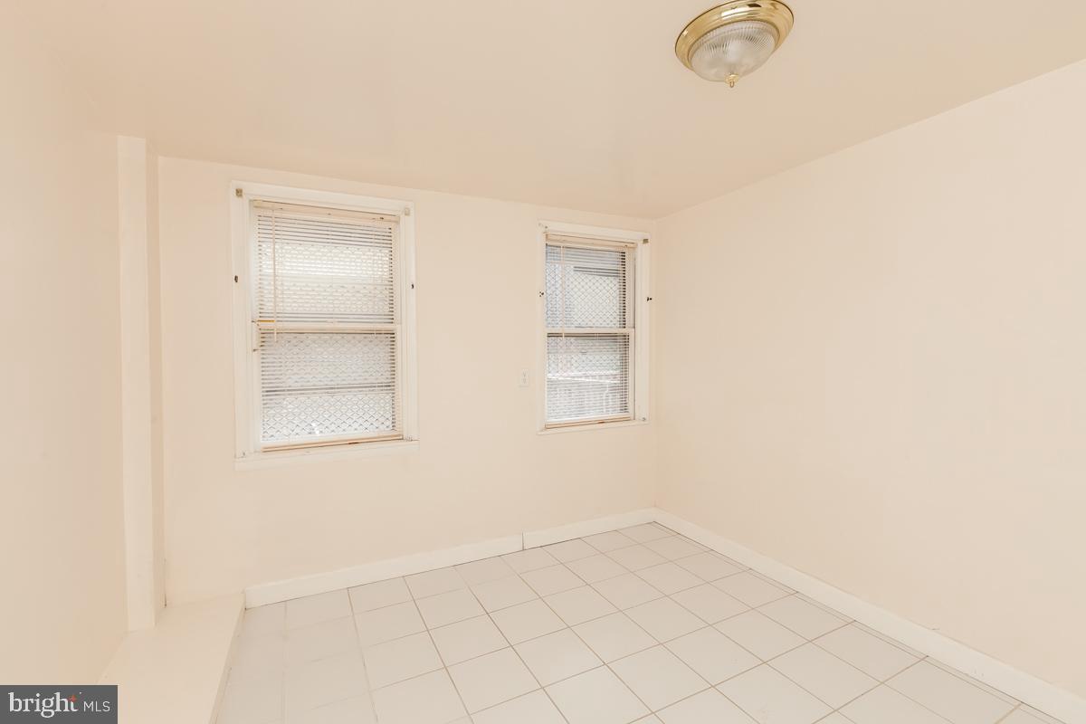 WASHINGTON VILLAGE - Residential