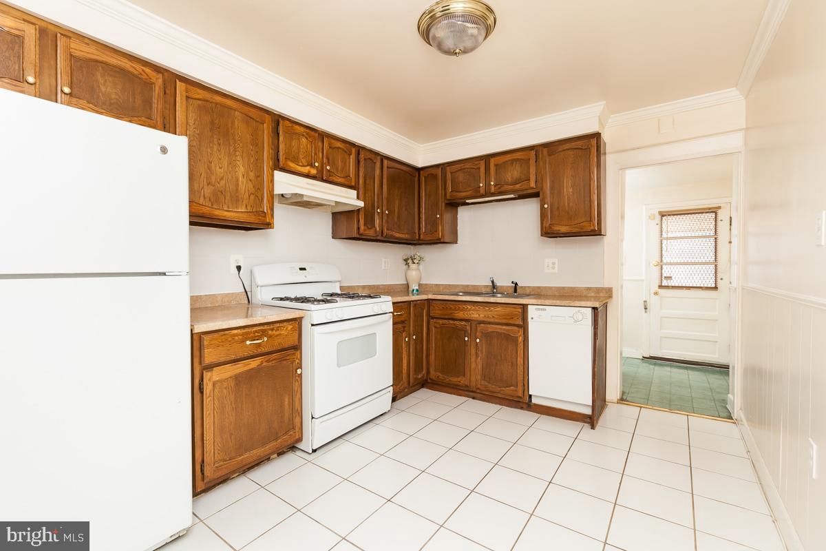 WASHINGTON VILLAGE - Residential