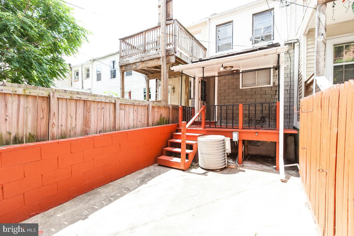 WASHINGTON VILLAGE - Residential