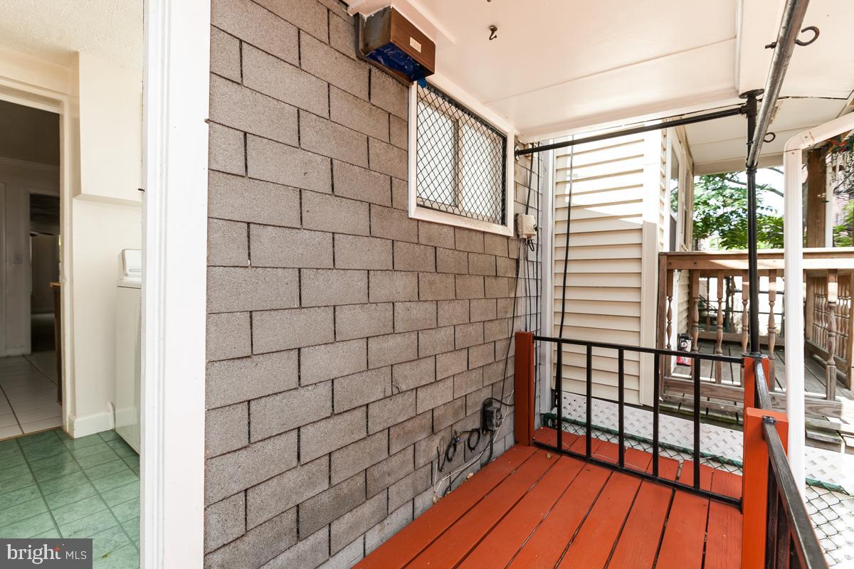 WASHINGTON VILLAGE - Residential