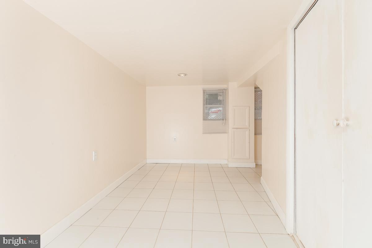 WASHINGTON VILLAGE - Residential