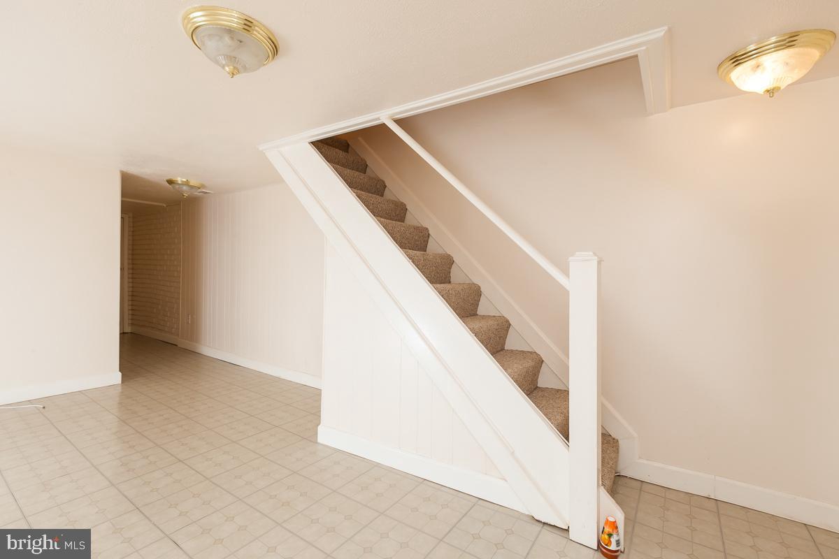 WASHINGTON VILLAGE - Residential