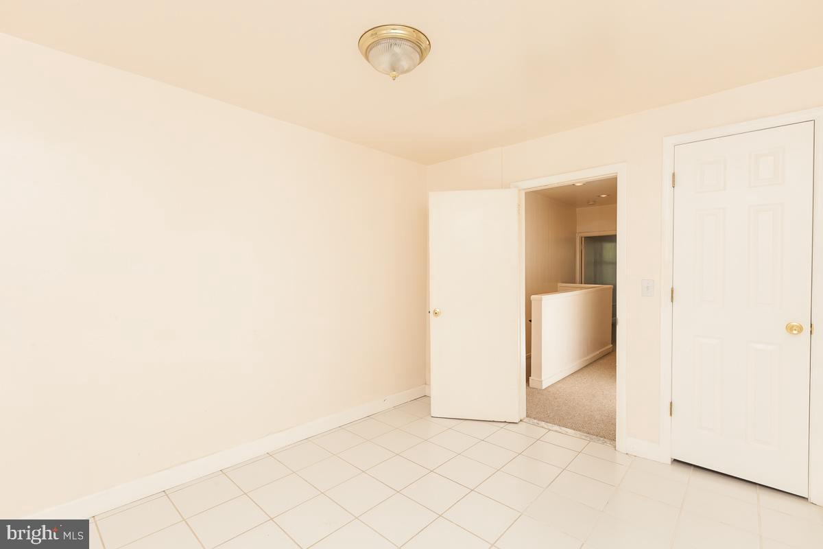 WASHINGTON VILLAGE - Residential