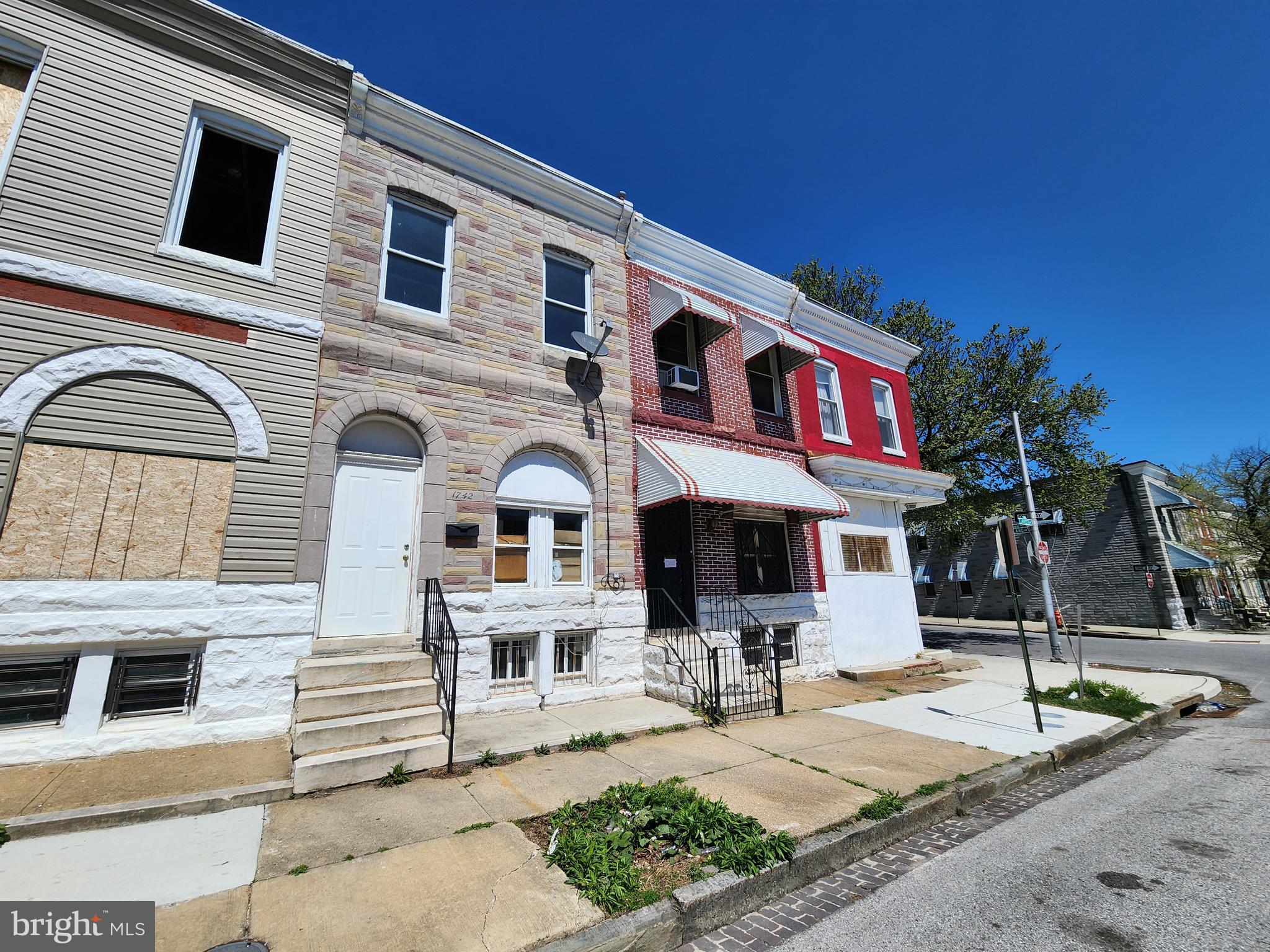 BROADWAY EAST - Residential