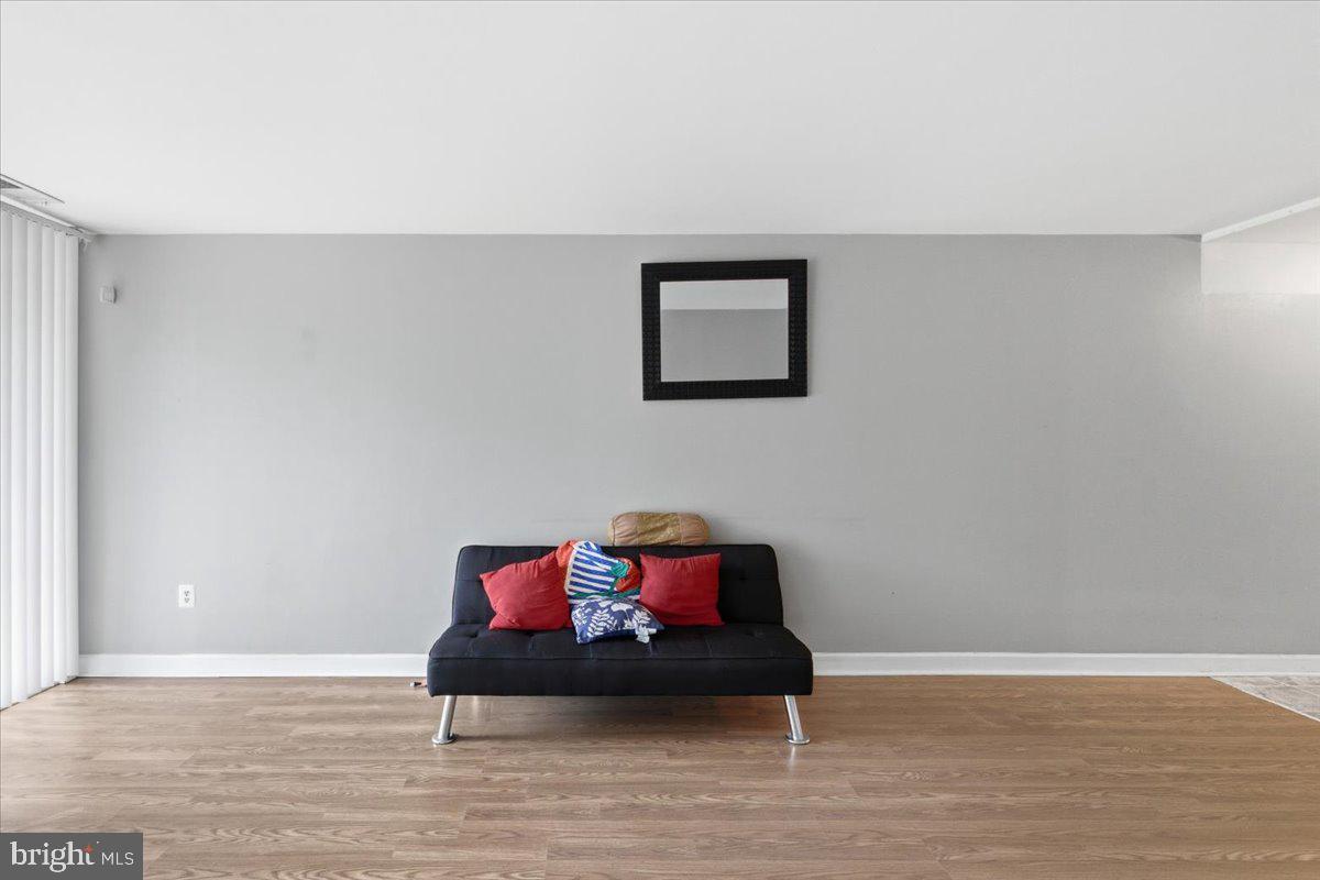 CHELSEA WOODS CONDO - Residential