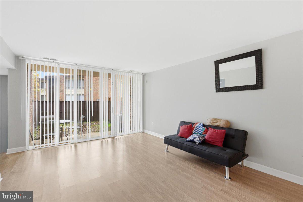 CHELSEA WOODS CONDO - Residential