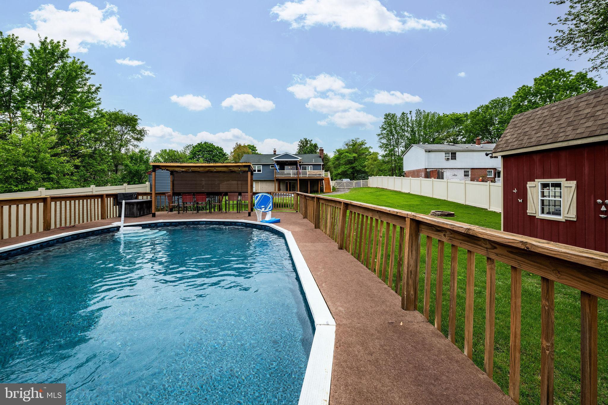 MELODY MEADOWS - Residential