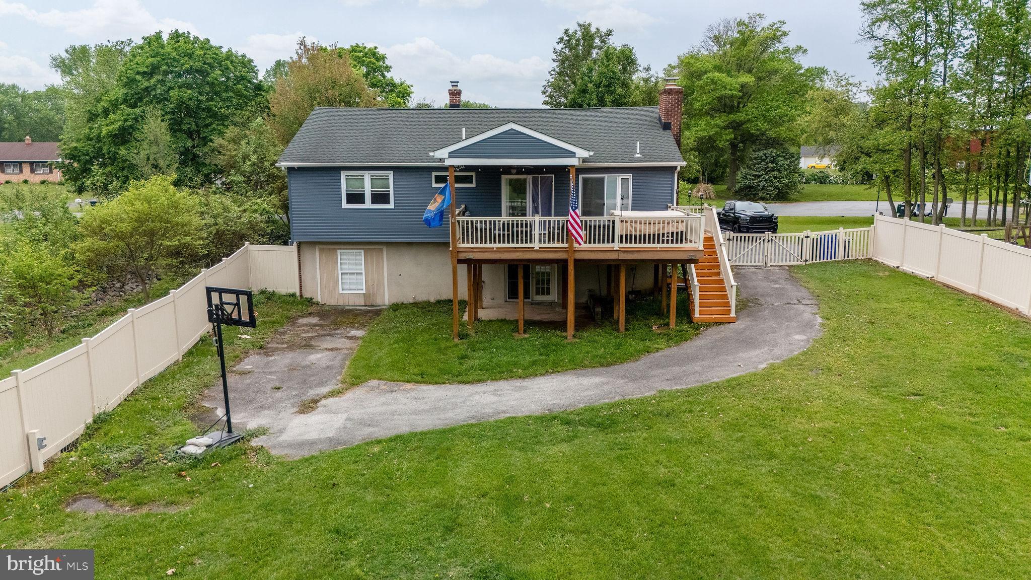 MELODY MEADOWS - Residential