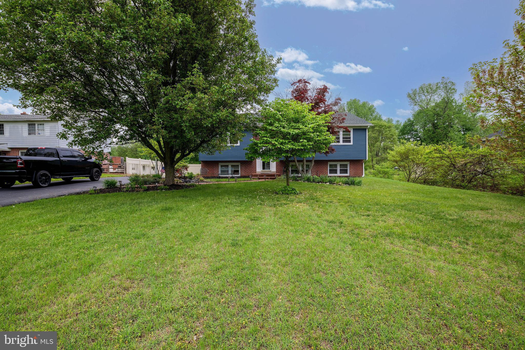 MELODY MEADOWS - Residential