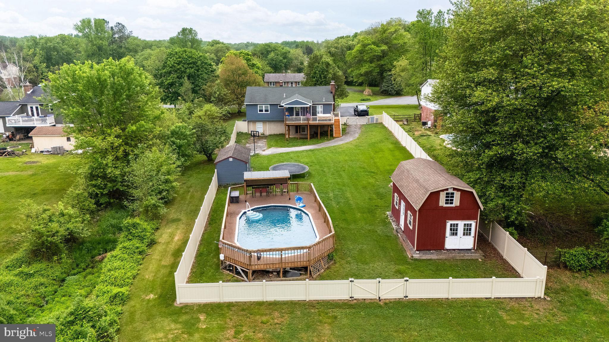 MELODY MEADOWS - Residential