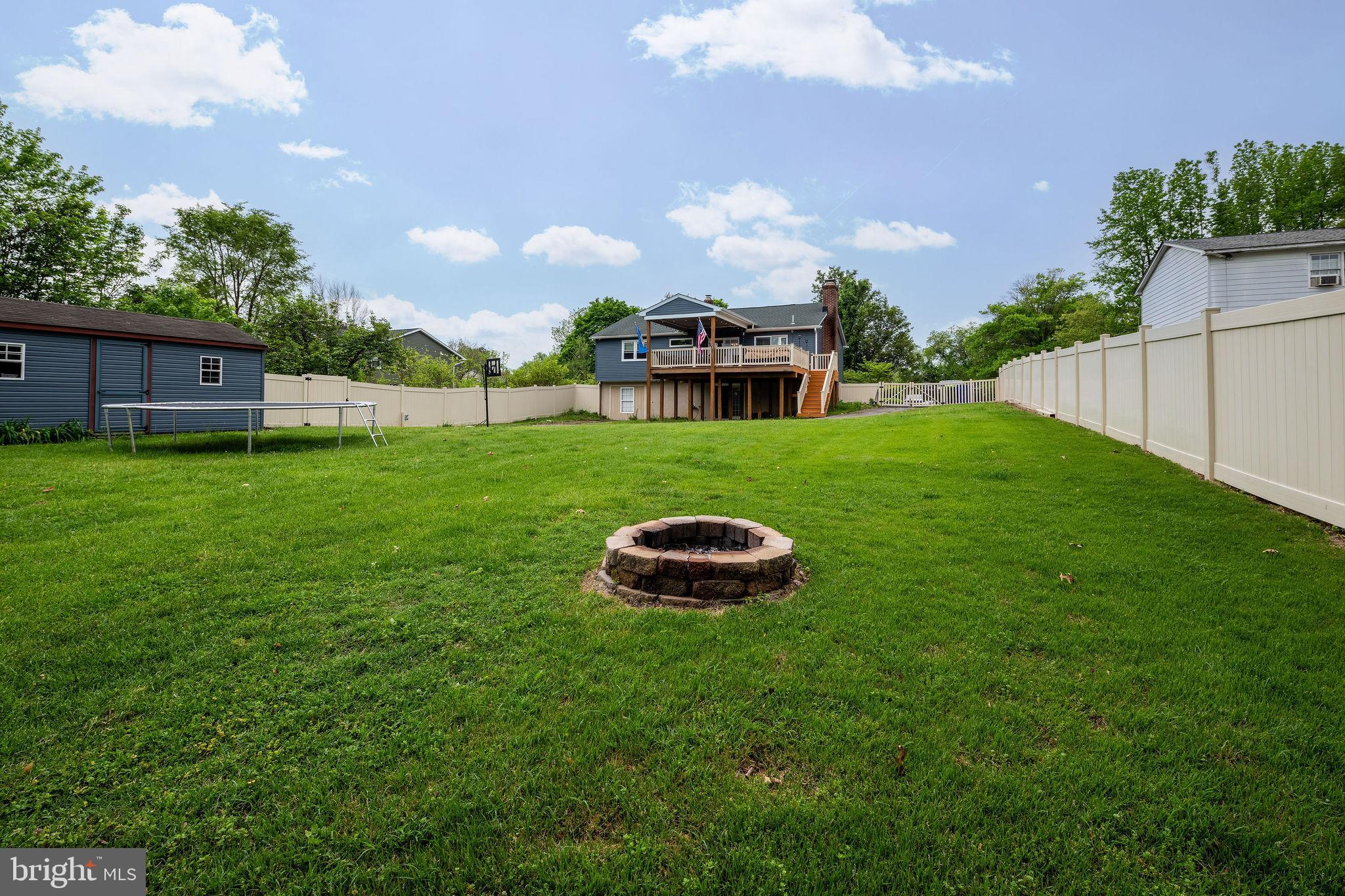 MELODY MEADOWS - Residential