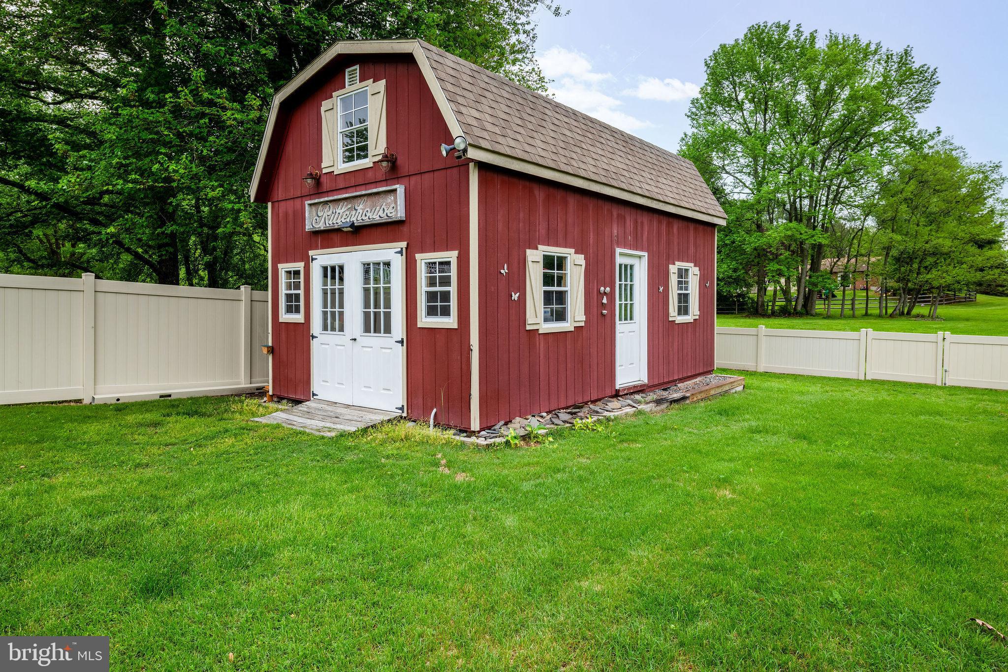 MELODY MEADOWS - Residential