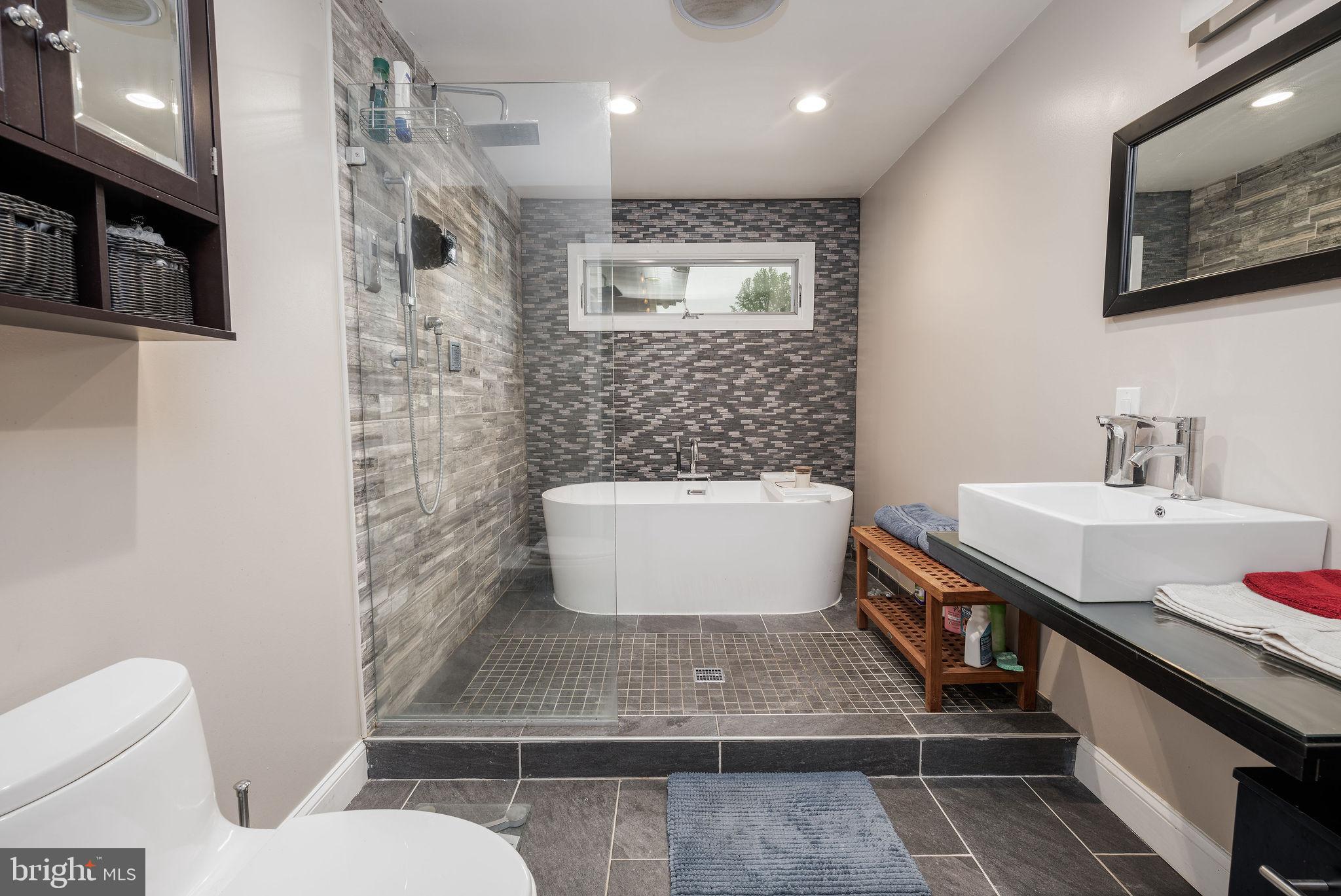 MELODY MEADOWS - Residential