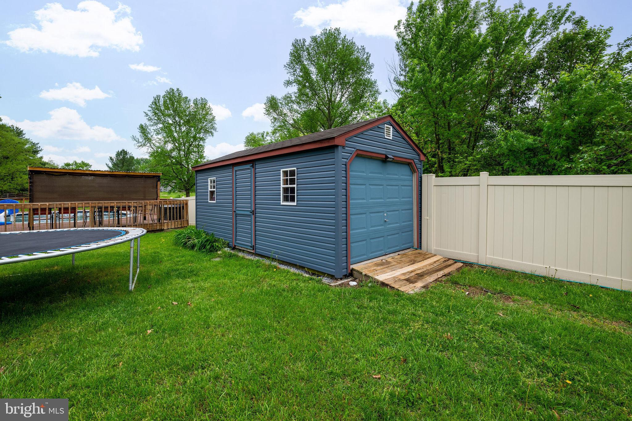 MELODY MEADOWS - Residential