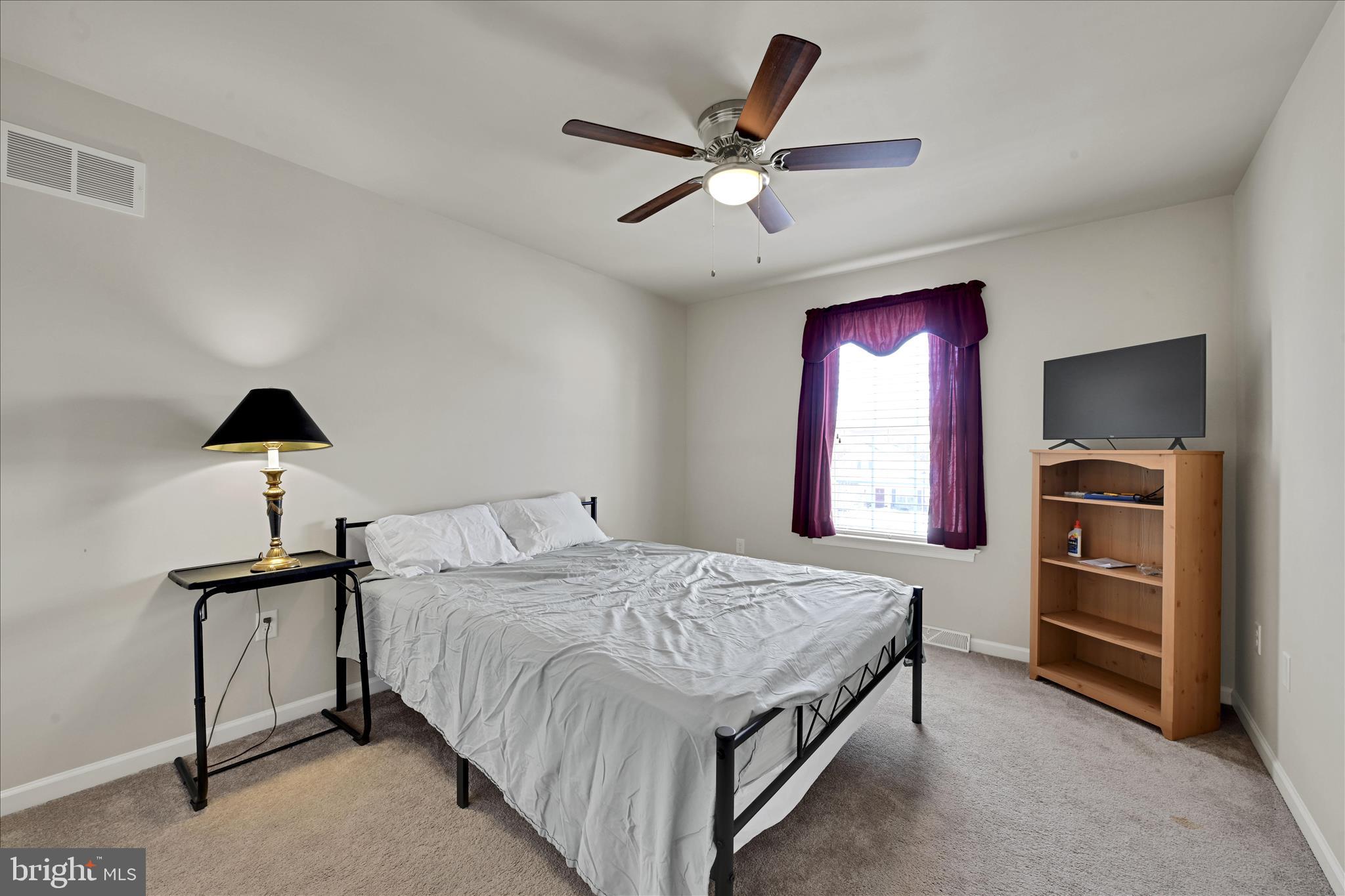 CREEK HILL - Residential