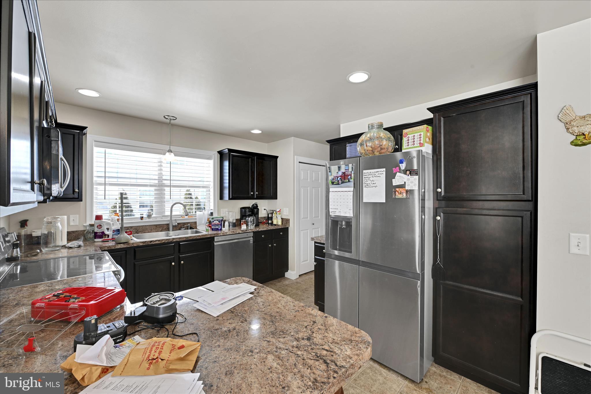 CREEK HILL - Residential