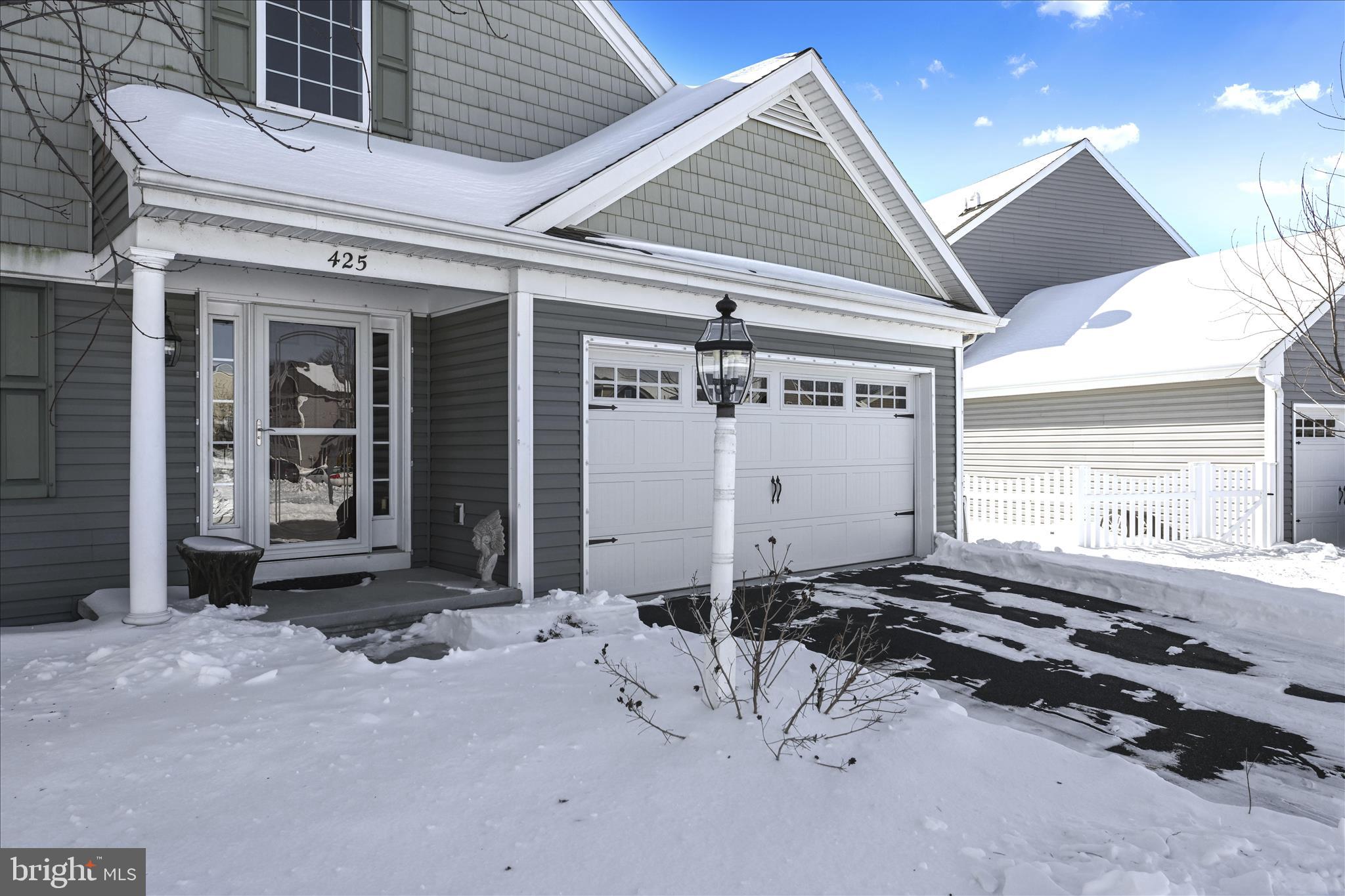 CREEK HILL - Residential