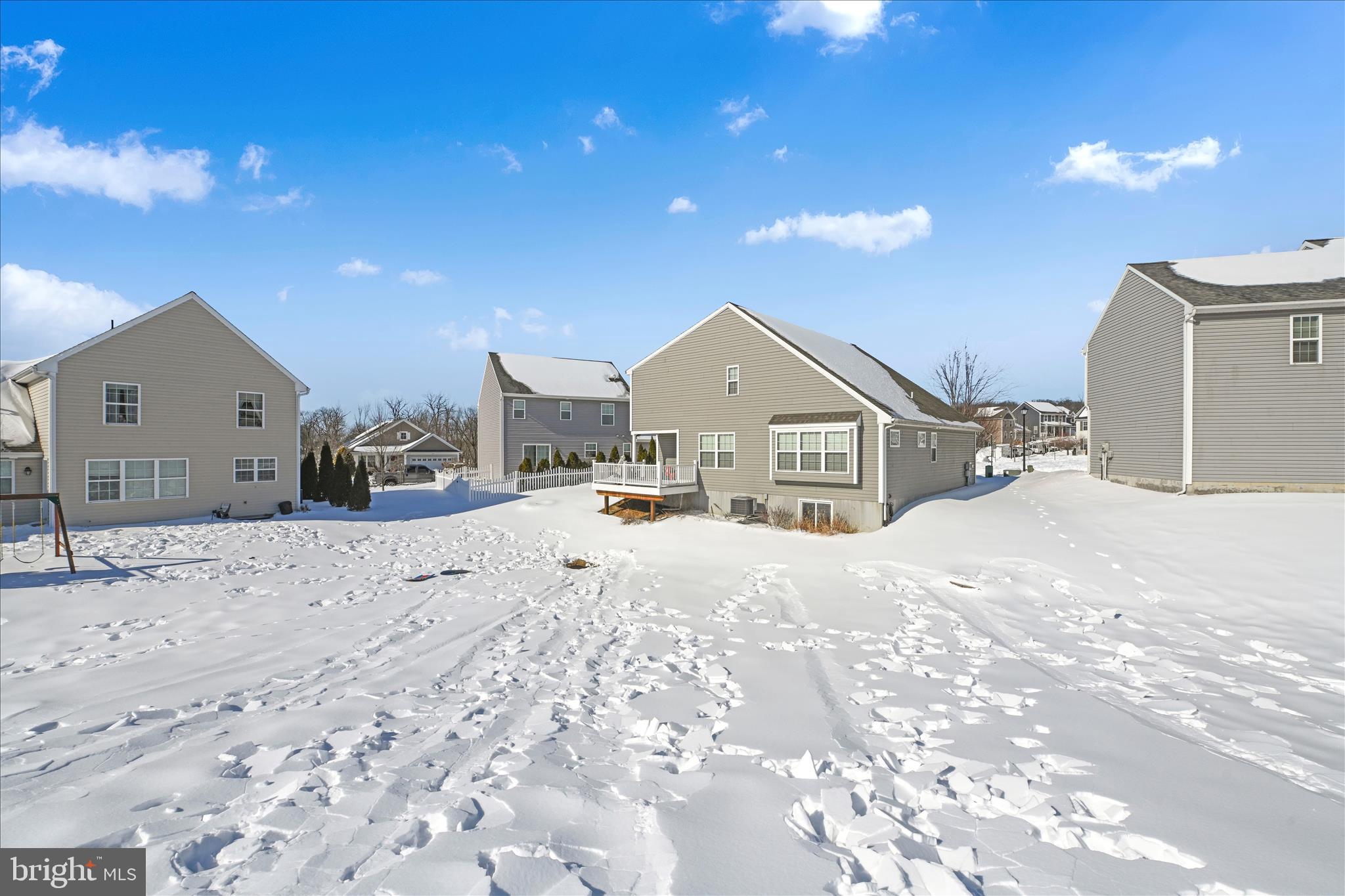 CREEK HILL - Residential