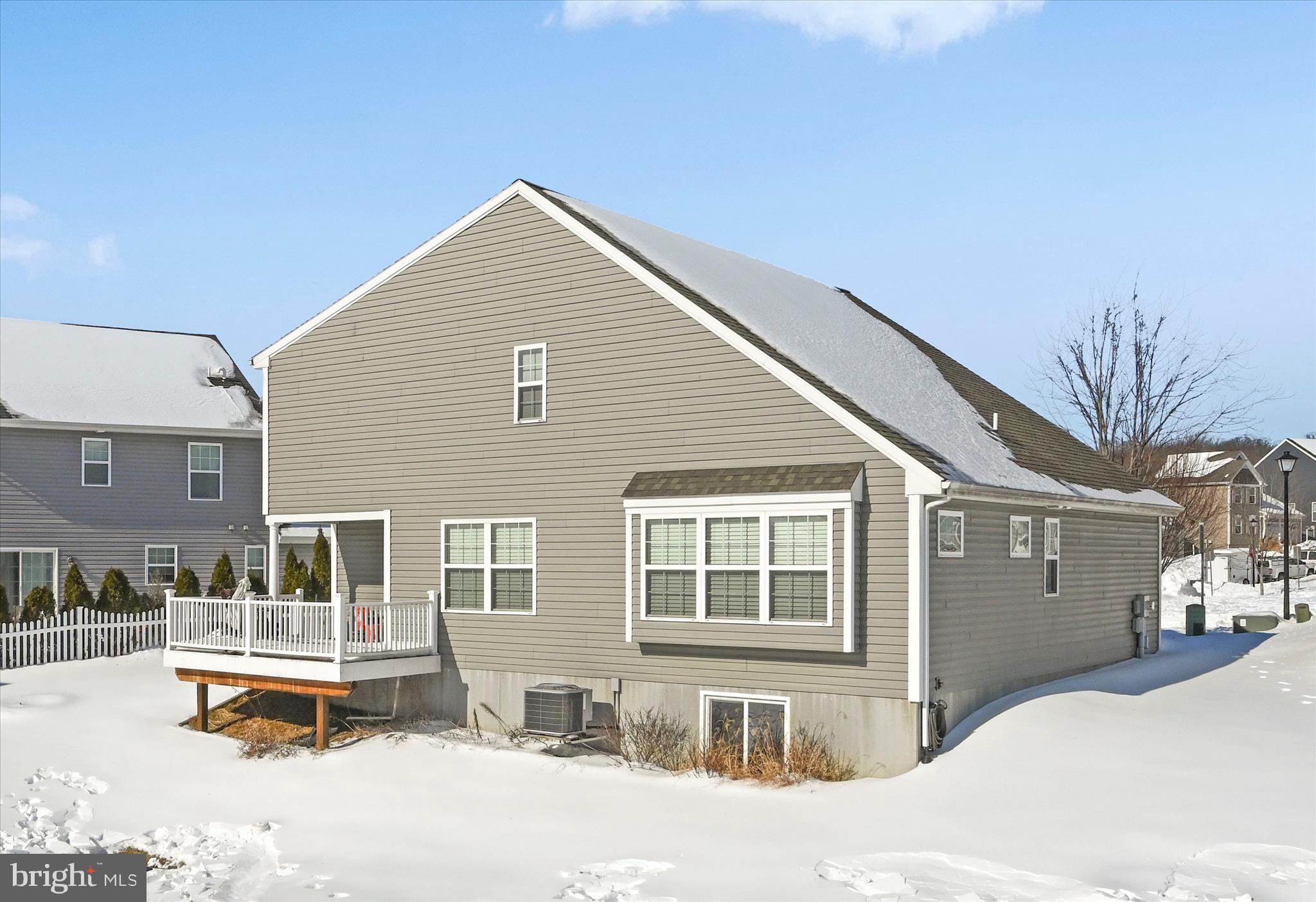 CREEK HILL - Residential