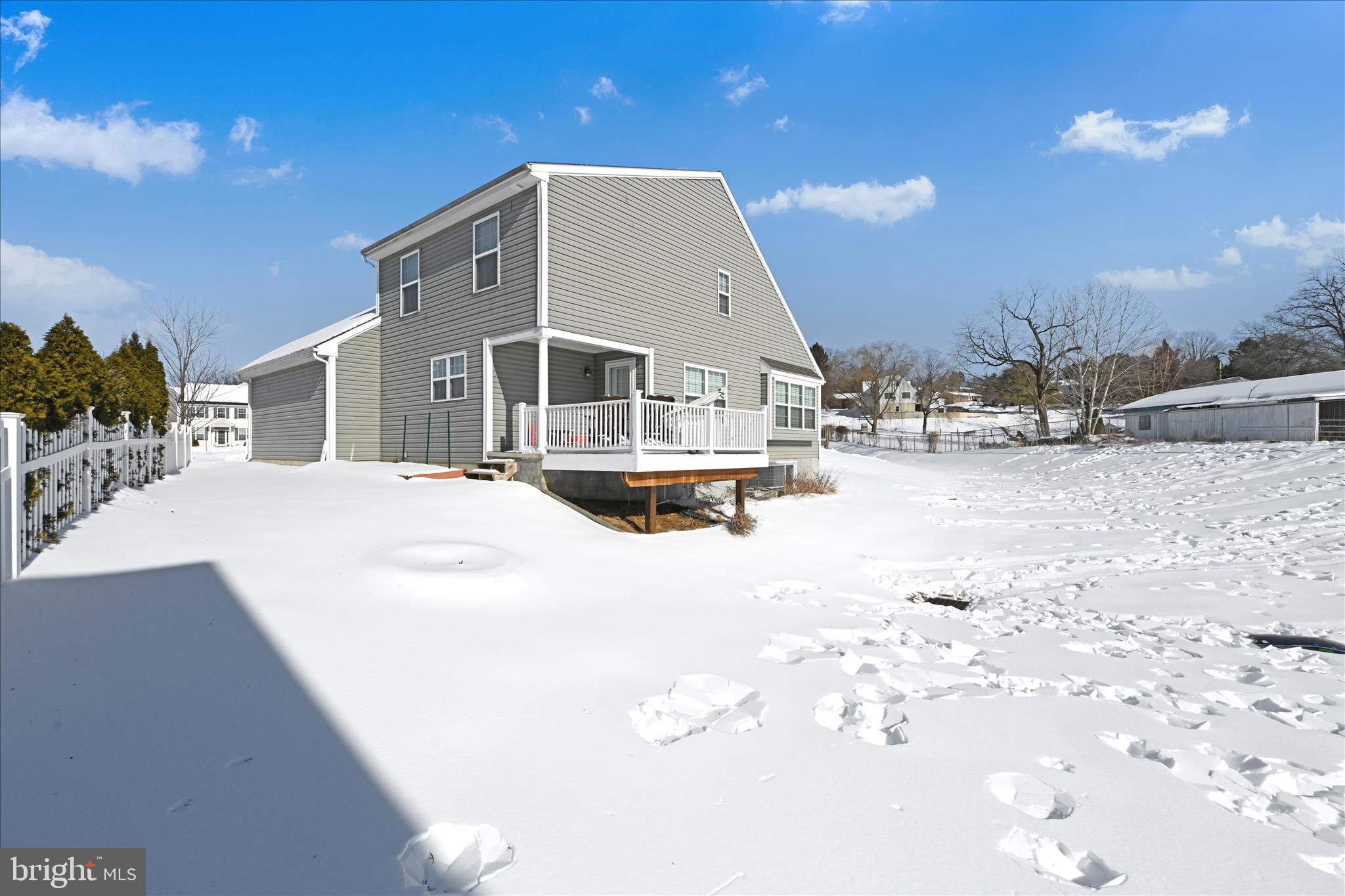 CREEK HILL - Residential