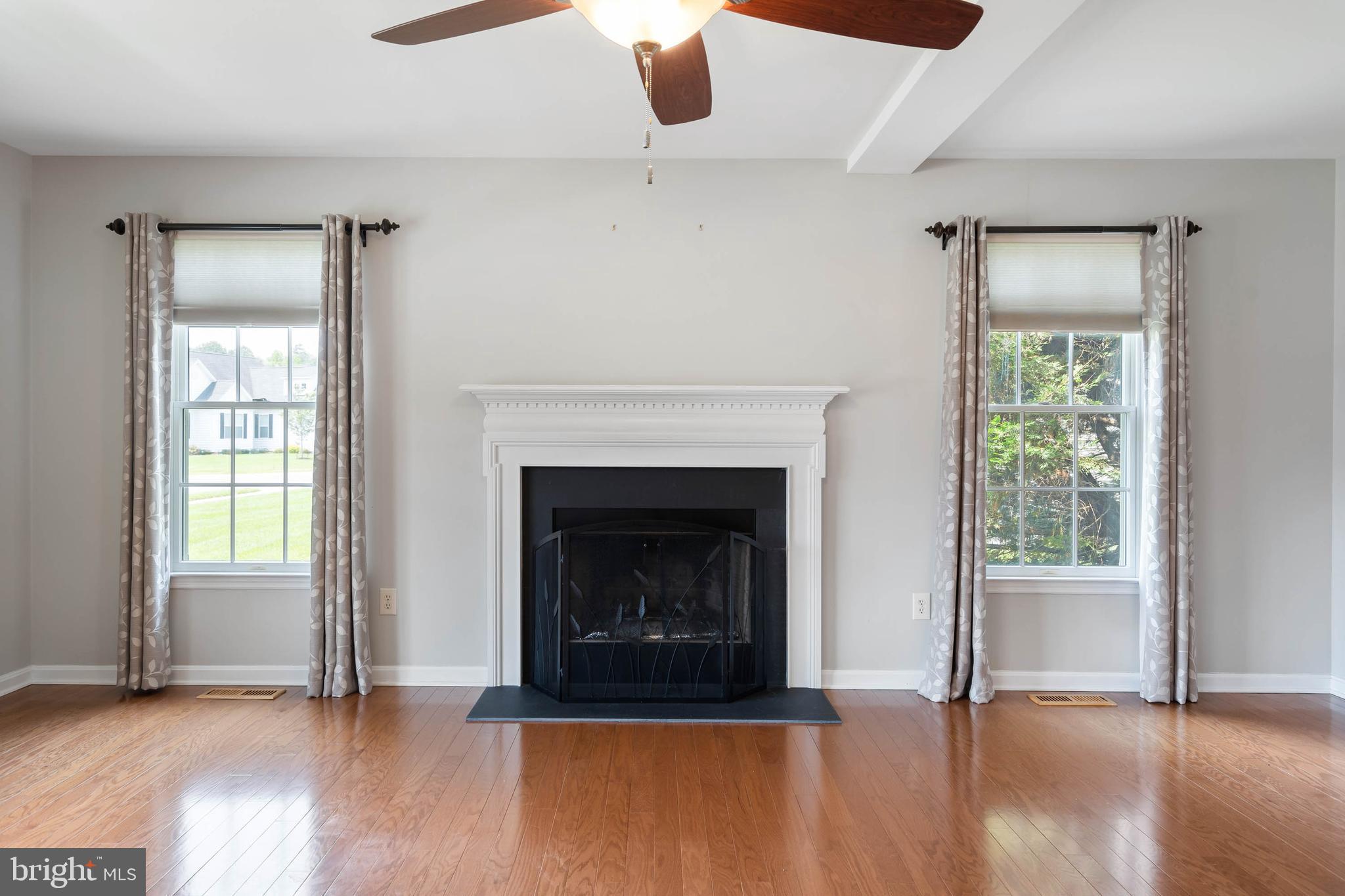 LYNNWOOD VILLAGE - Residential