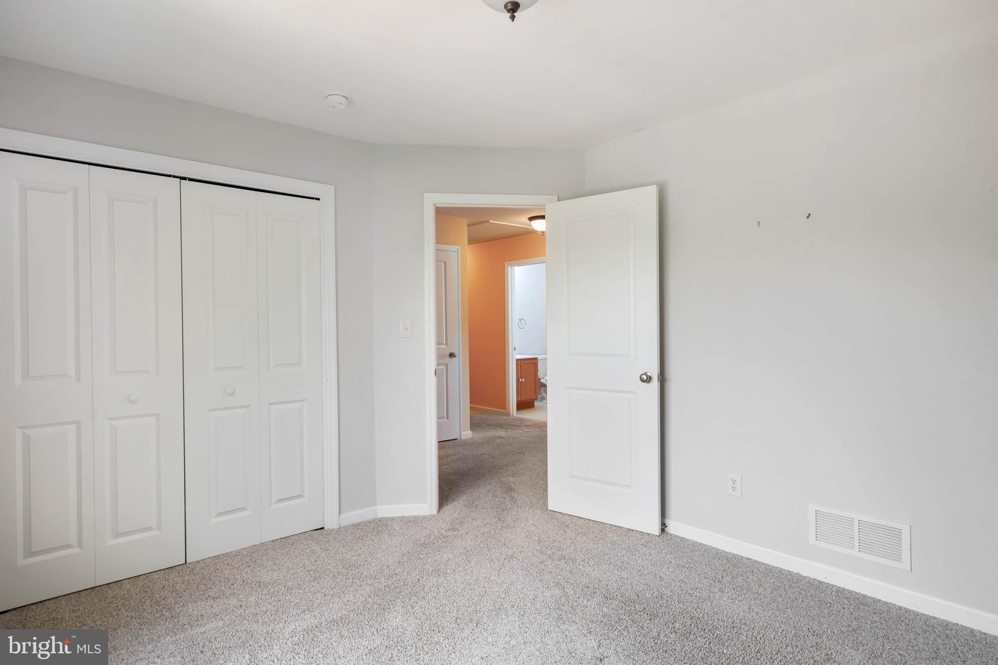 LYNNWOOD VILLAGE - Residential