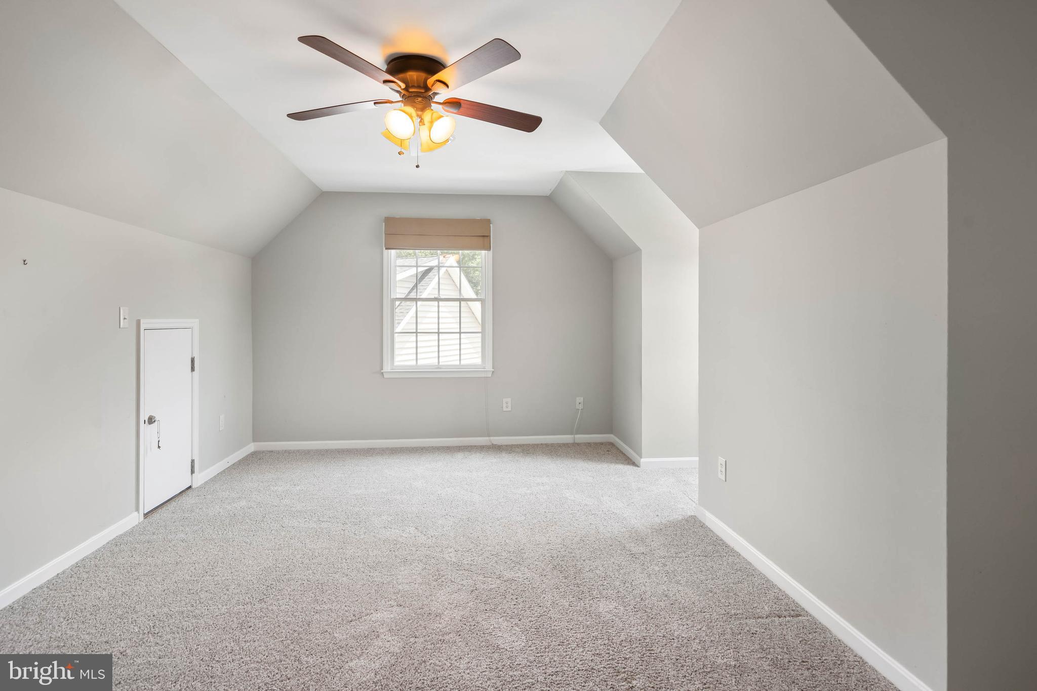 LYNNWOOD VILLAGE - Residential