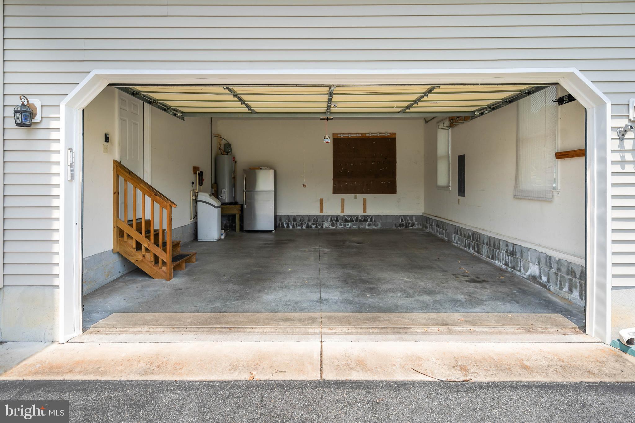 LYNNWOOD VILLAGE - Residential