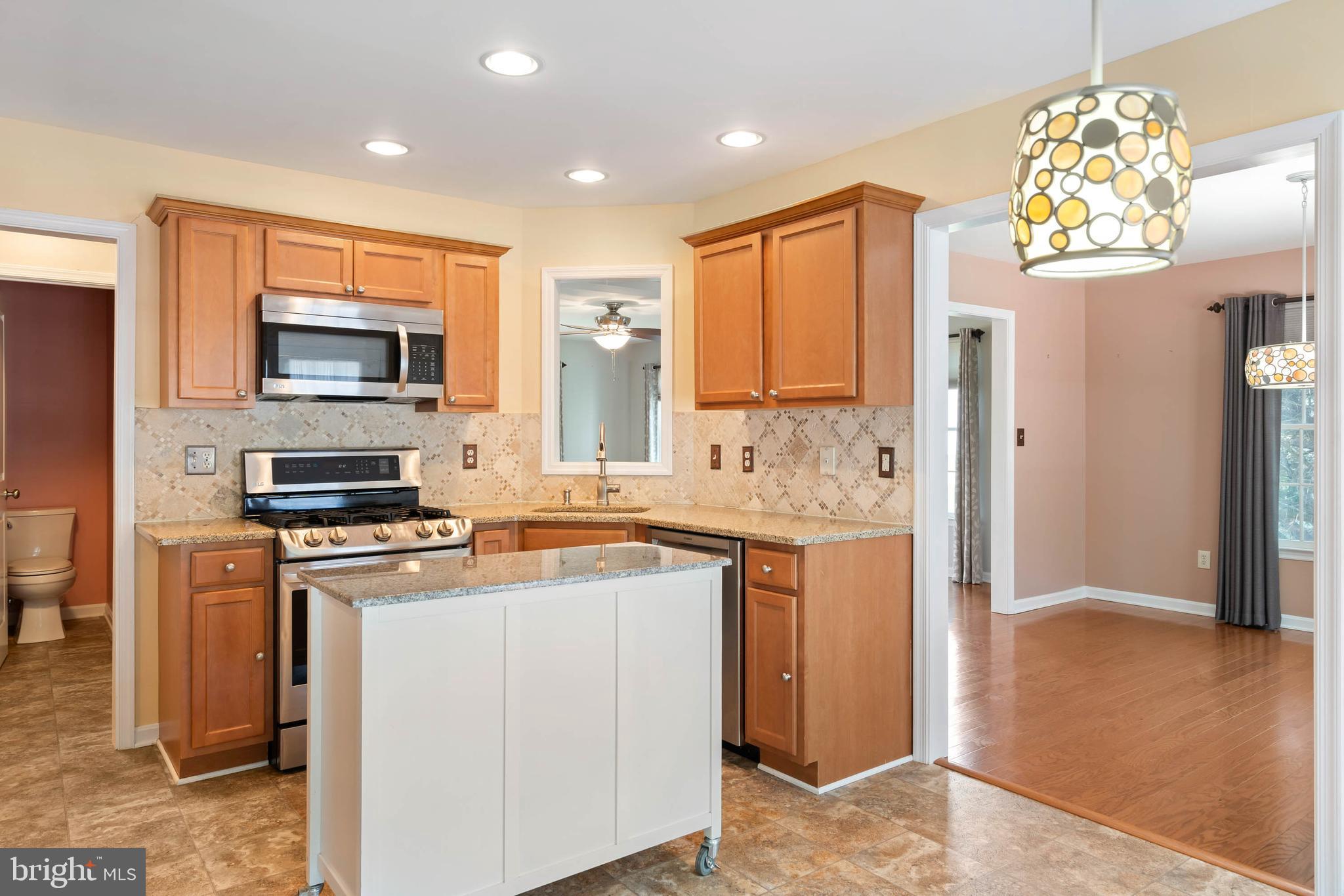 LYNNWOOD VILLAGE - Residential