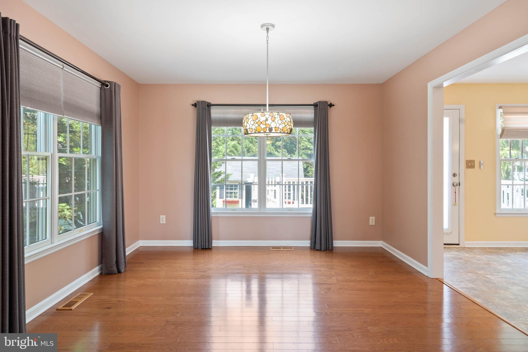 LYNNWOOD VILLAGE - Residential